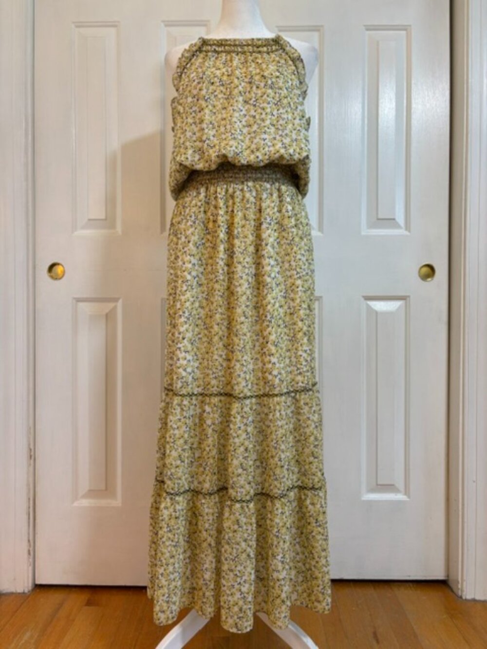 Max Studio Yellow Floral Sleeveless Halter Tiered Maxi Dress Smocked Waist Large